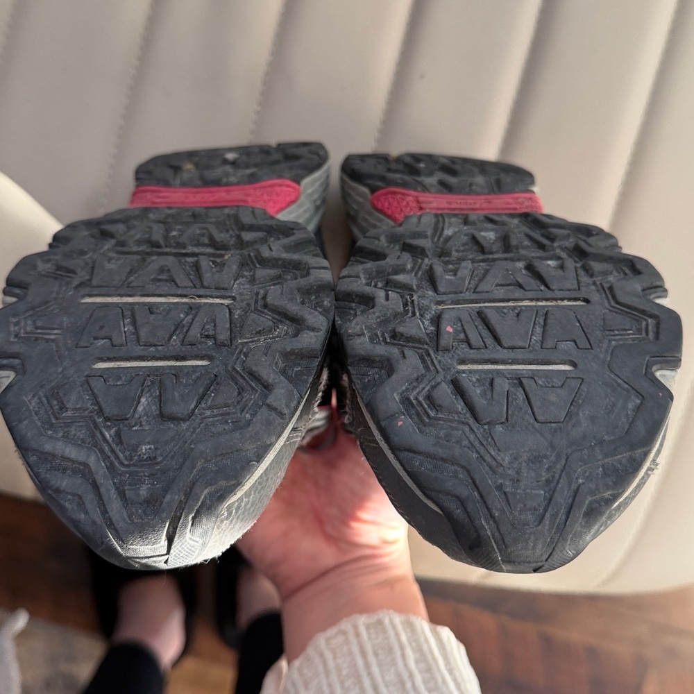 Asics Gray and Pink Athletic Sneakers 7.5 - Picture 7 of 9